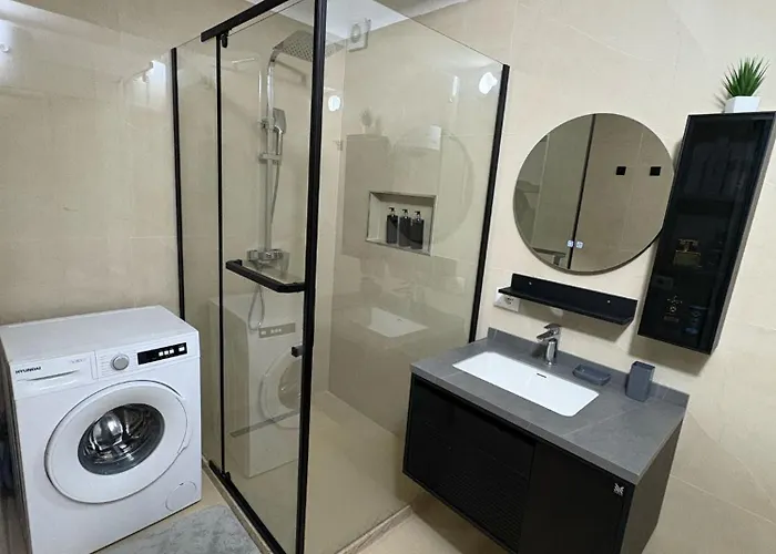 Sun And Durazzo 公寓 *